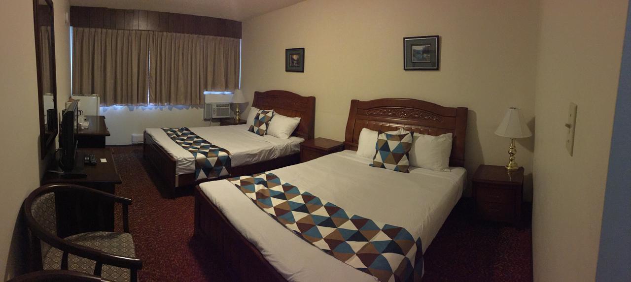 Spring Villa Hotel Harrison Hot Springs Exterior foto