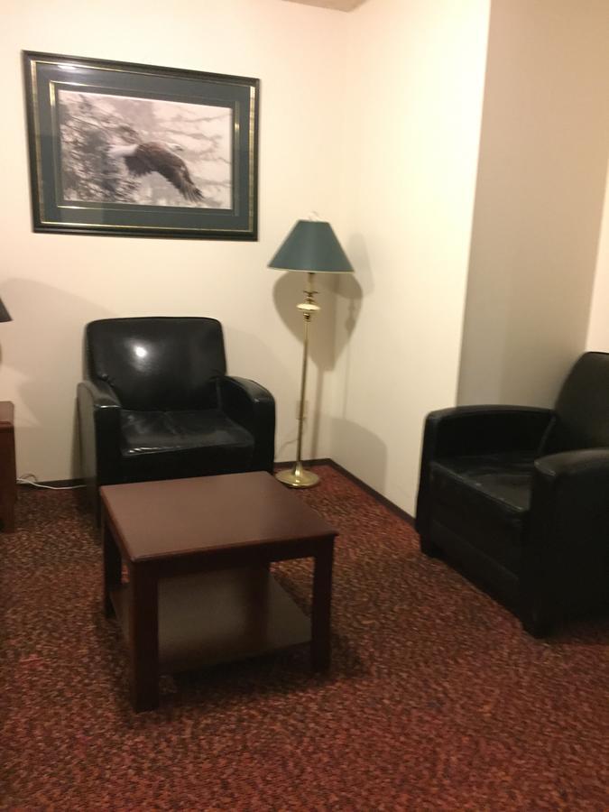 Spring Villa Hotel Harrison Hot Springs Exterior foto